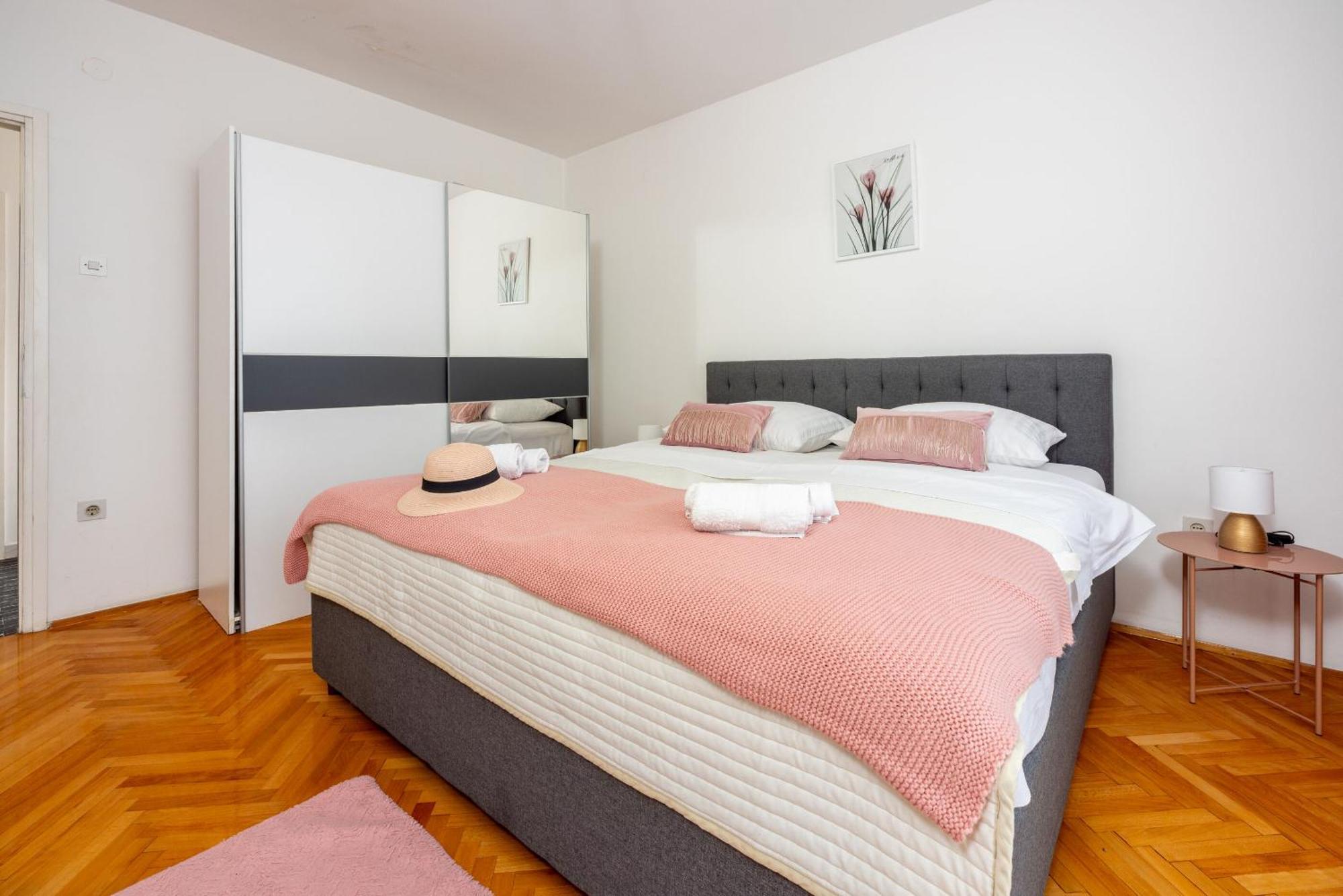 Apartment Pavla Цриквеница Экстерьер фото