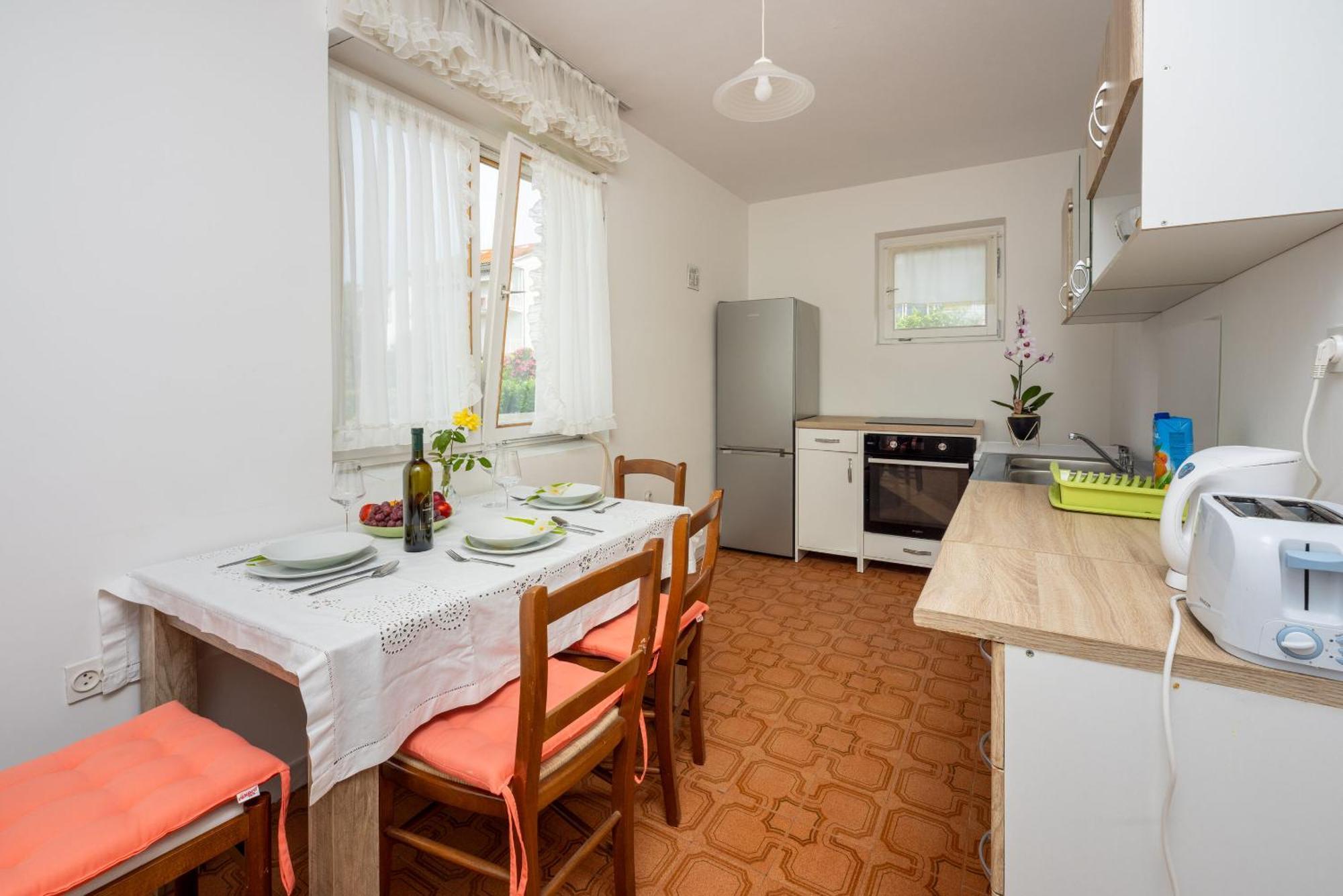Apartment Pavla Цриквеница Экстерьер фото